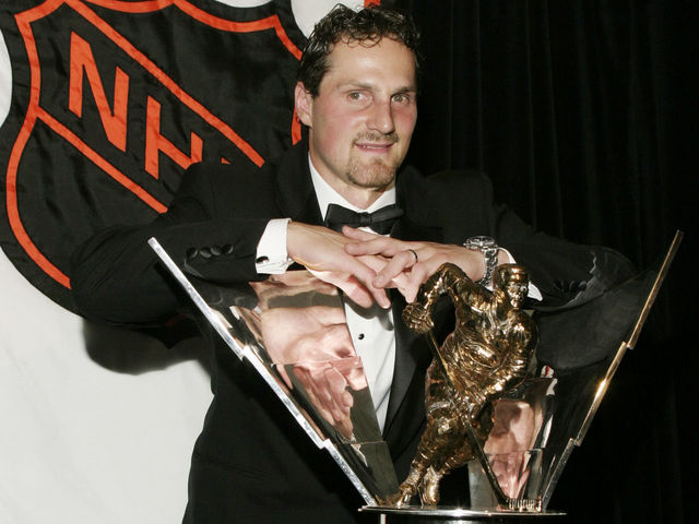 Avalanche to retire Milan Hejduk's No. 23