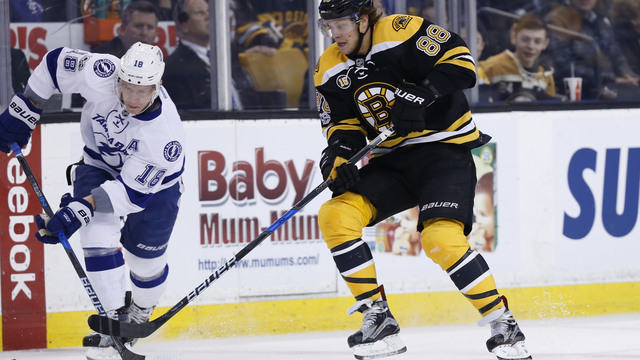 Report: Pastrnak unlikely to start camp with Bruins as talks continue