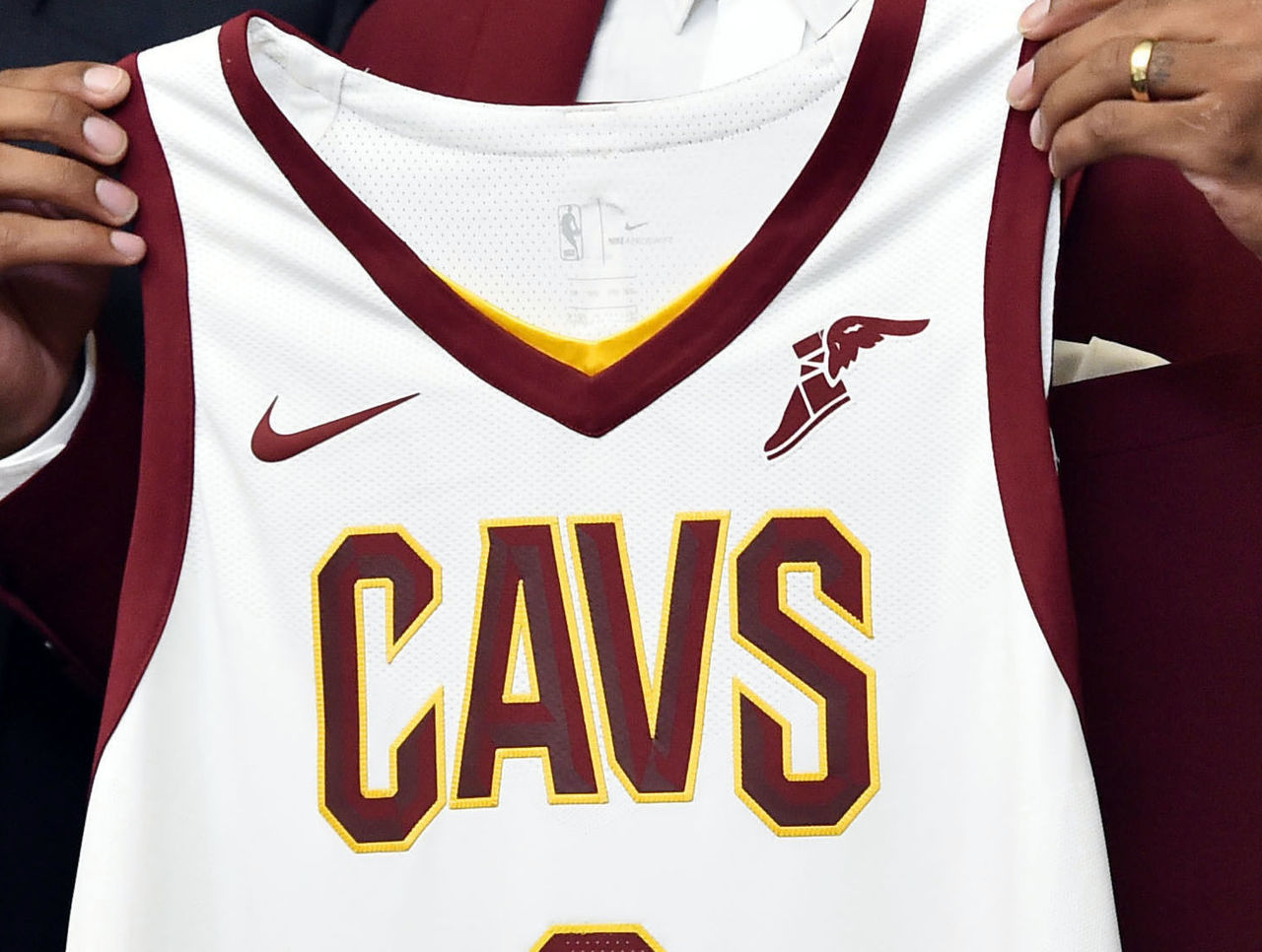 Scan tag on new Nike jerseys, get highlights of that player on