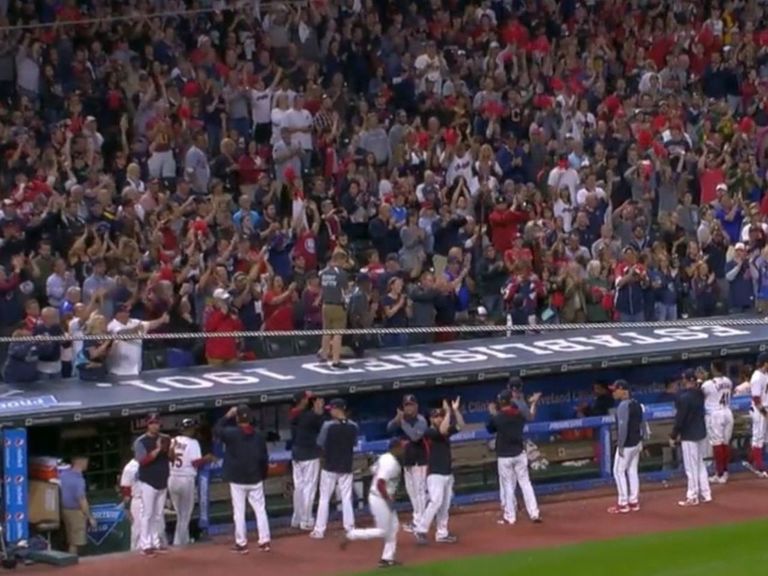 Watch Progressive Field Gives Indians Deafening Ovation After End Of