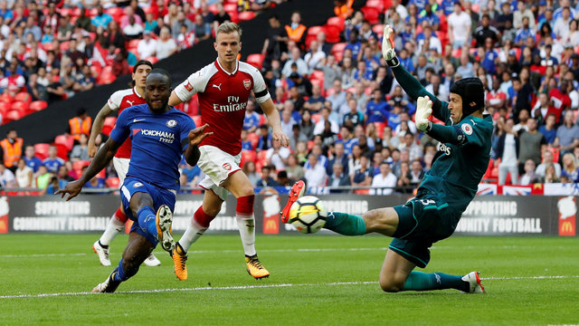 Marquee matchup: Arsenal travels to Stamford Bridge with hope, not optimism