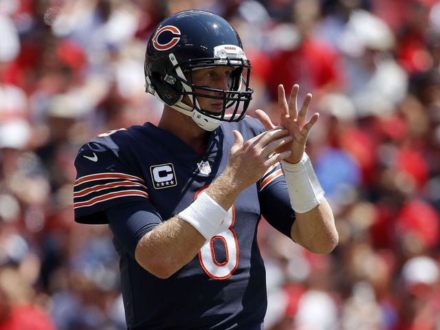 Bears' Glennon has 3 turnovers in 1st half of return to Tampa