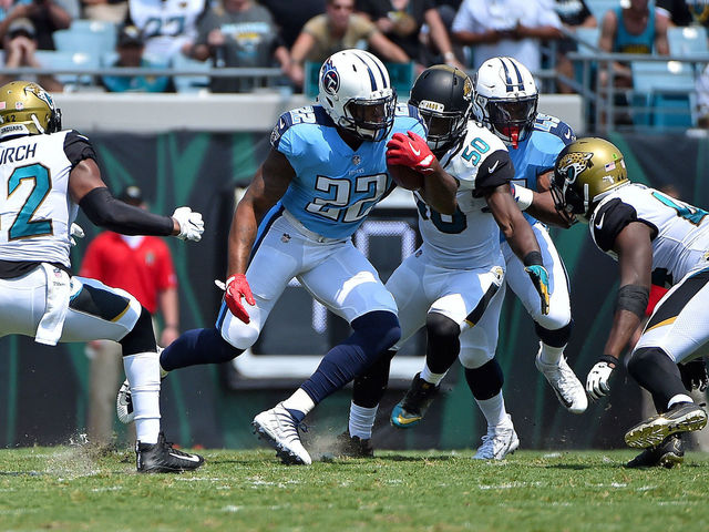 Watch: Titans' Henry crushes 2 Jaguars on way to 17-yard TD