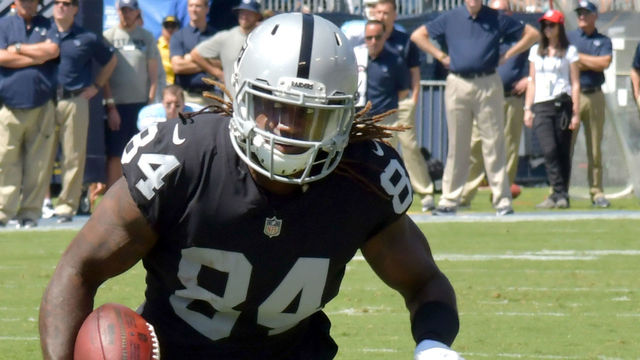 Report: Patriots acquire Pro Bowl returner Cordarrelle Patterson from Raiders