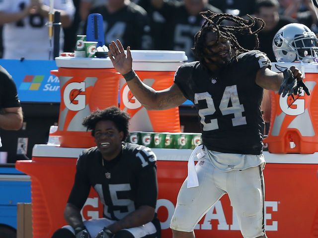 Jets 'infuriated' with Lynch's sideline dancing