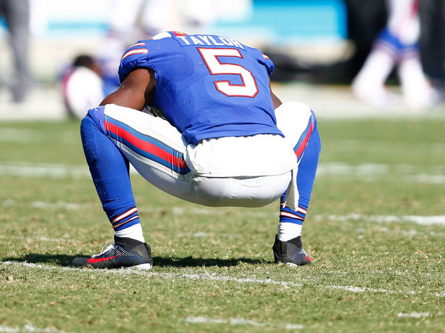 Bills' McDermott rules out benching Taylor amid offensive struggles