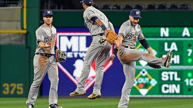 Playoff percentages: Brewers closing in on scuffling Rockies