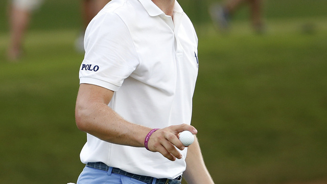 Thomas fires 2nd-round 66, tied for lead at Tour Championship