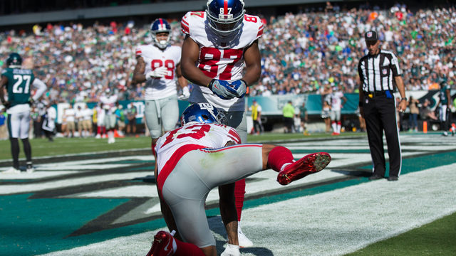 Watch: Beckham celebrates TD by simulating dog peeing