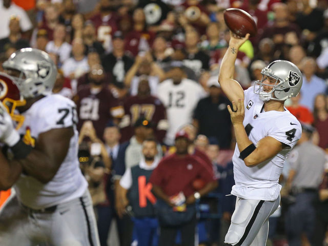 Watch: Raiders score quick TD after Crowder muffs punt