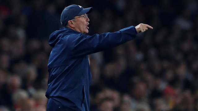 Pulis accuses Sanchez of 'cheating' in post-match rant