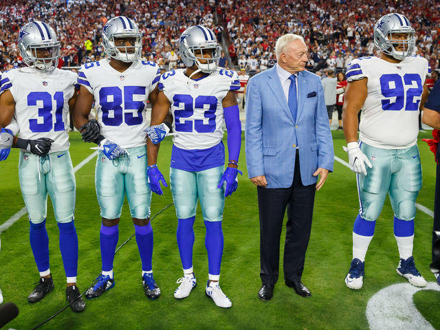 Jerry Jones thought anthem controversy would 'go away' after unity display