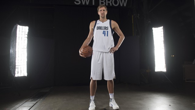 Cuban thinks Dirk wants to beat Kobe's record of 20 seasons with 1 team