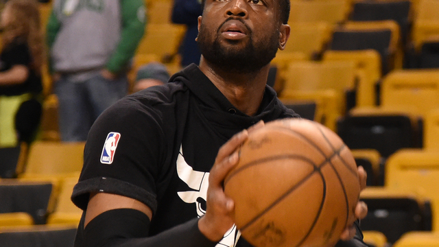 Wade joins Cavs: 'I look forward to reuniting and playing alongside my brother'