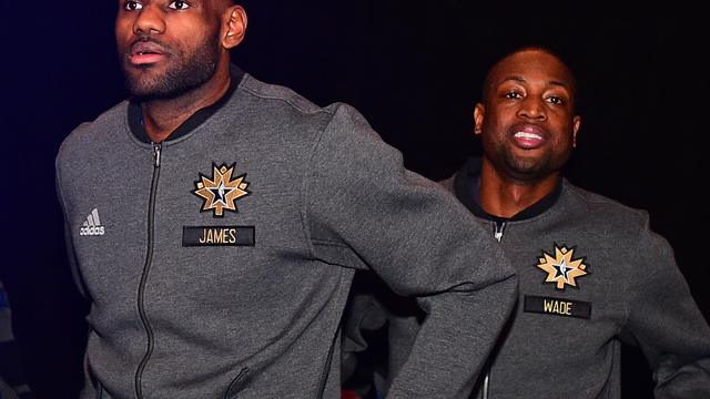 Watch: Wade, LeBron chill with vino after Cavs practice