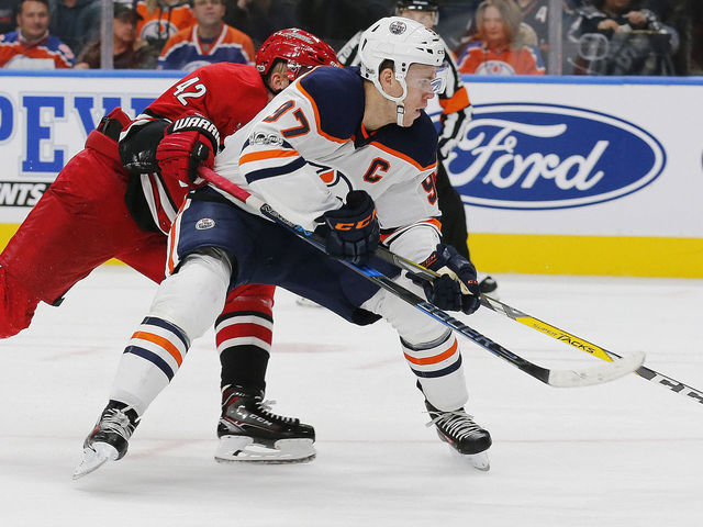 Watch: McDavid scores pair of exceptional goals in 92 seconds