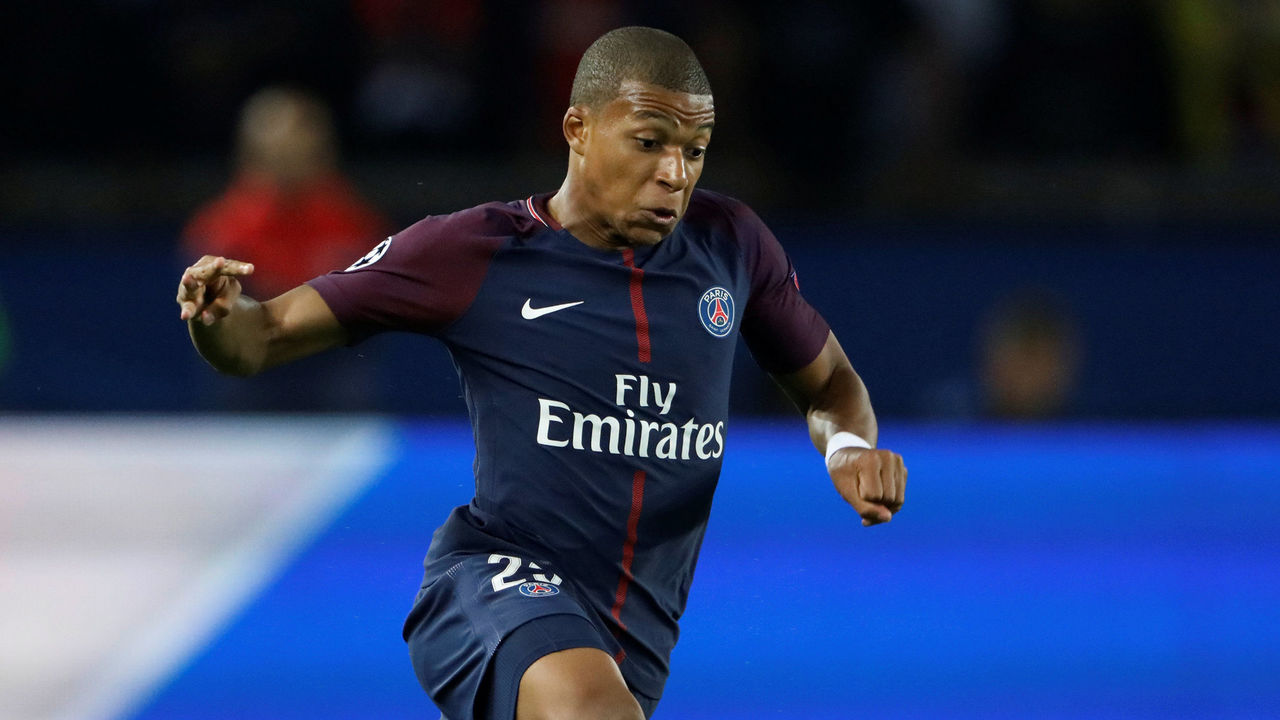 Mbappe Beats Dembele Rashford To Win 17 Golden Boy Award Thescore Com Mbappe Beats Dembele Rashford To Win 17 Golden Boy Award Thescore Com