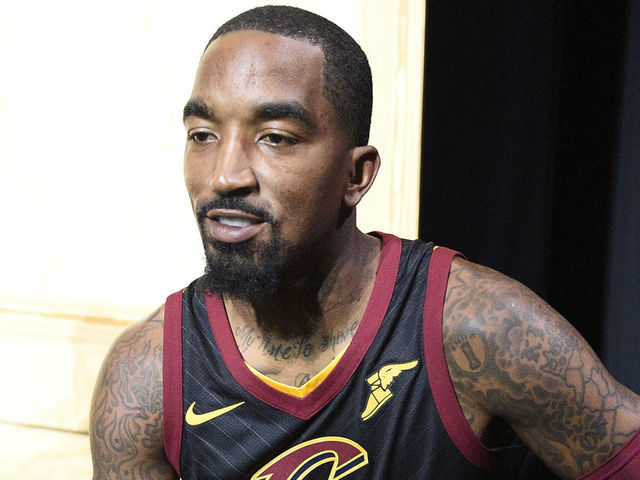 J.R. Smith won't 'get into blank-measuring contest' with Wade