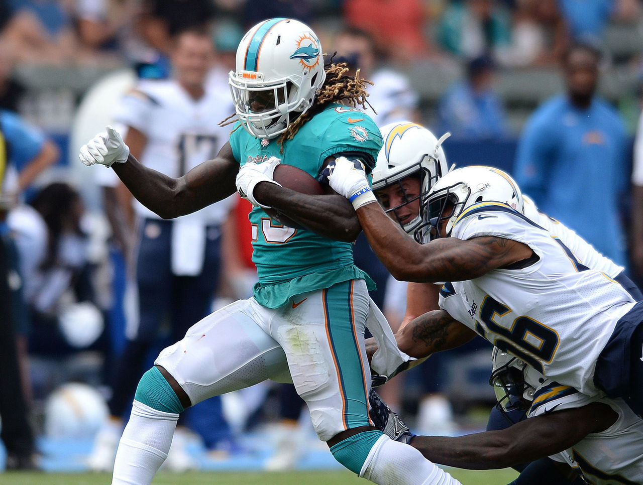 Dolphins trade RB Jay Ajayi to Eagles, PFF News & Analysis