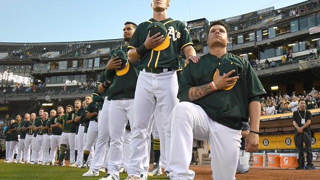 Maxwell: I was denied service by pro-Trump waiter for anthem protest
