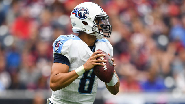 Mariota supports players protesting during anthem