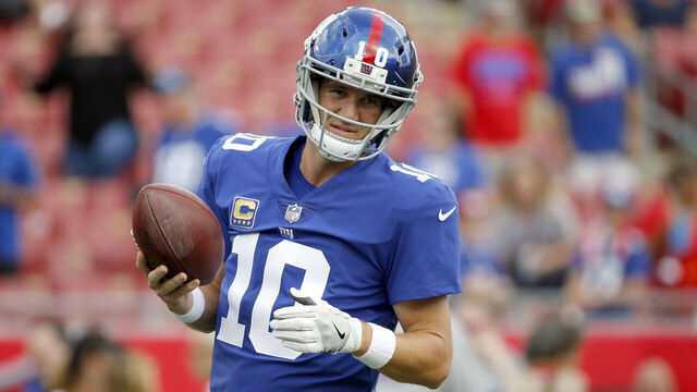 Watch: Eli Manning scores a ... rushing touchdown?