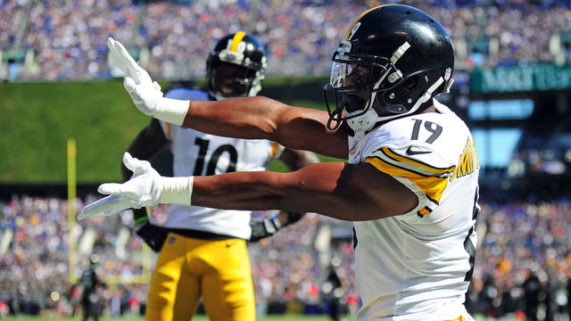 Watch: Smith-Schuster celebrates TD with Dragon Ball Z 'kamehameha'