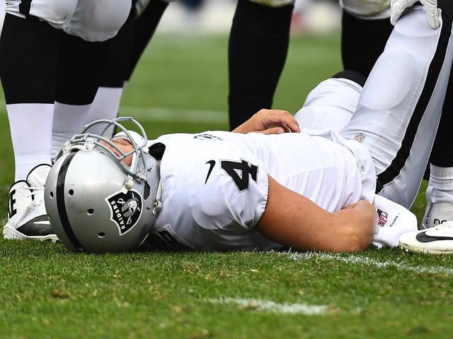 Raiders deny claim that team allowed Carr to get hurt in Week 3