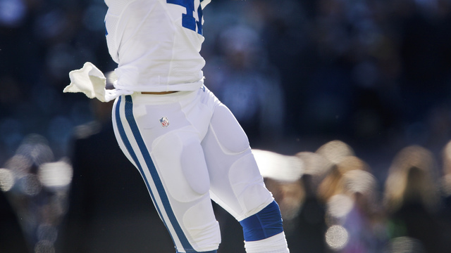 Watch: Colts' Farley runs tip drill to perfection for epic INT