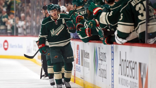 Wild's Parise to miss at least 2 games with back issue