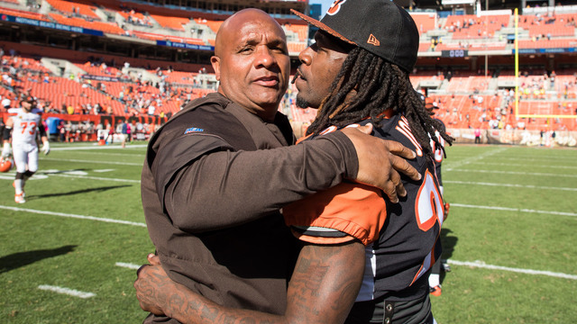 Pacman says Browns' record isn't on Jackson: 'Hard to win with that group'