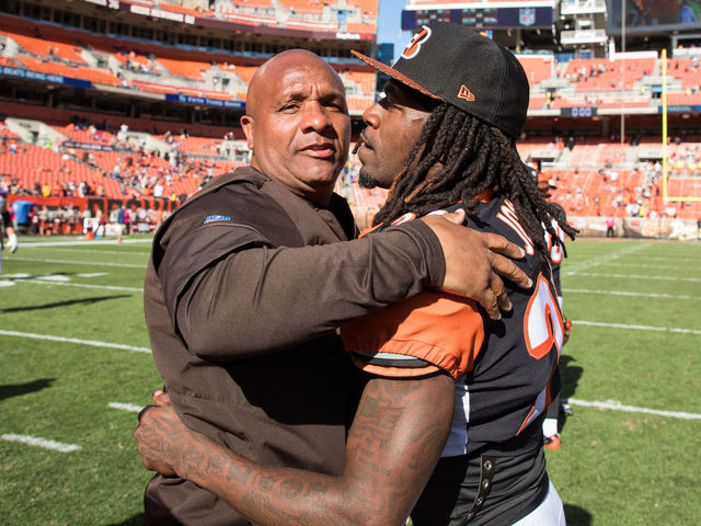 Pacman says Browns' record isn't on Jackson: 'Hard to win with that group'