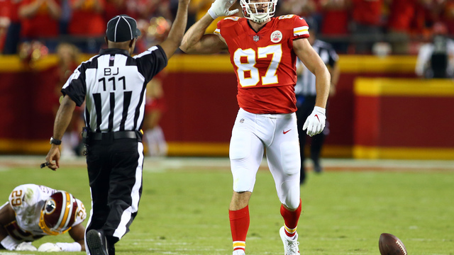 Watch: Kelce shows off his best dance moves after TD grab
