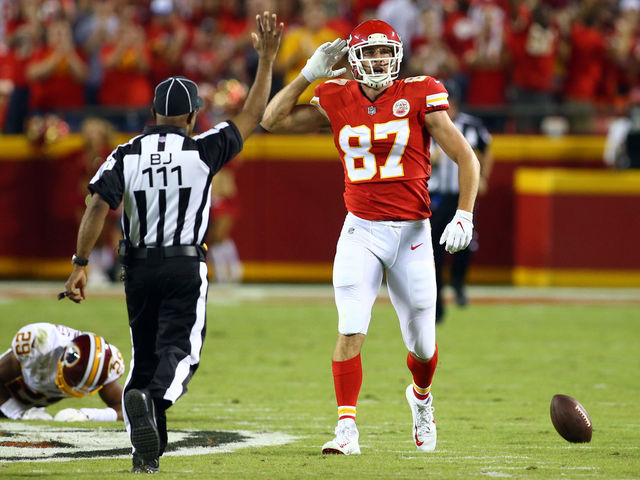 Watch: Kelce shows off his best dance moves after TD grab