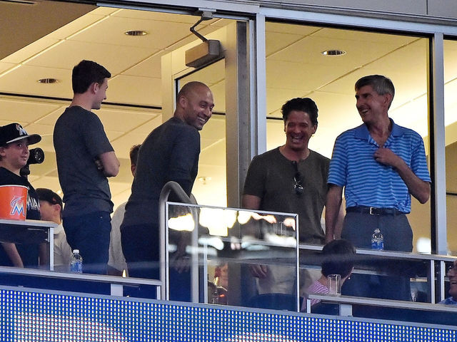 Look: Derek Jeter gets comfy in his new office digs with Marlins