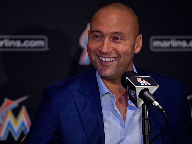 Report: Marlins expect to turn 'enormous profit' in 2018