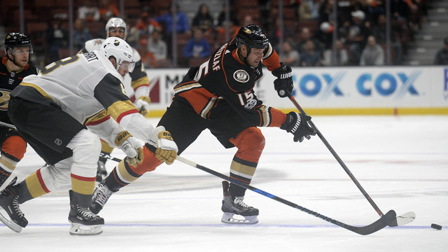 Add Getzlaf to long list of Ducks injuries to start season