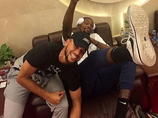 Curry quashes 'Sneaker Wars' controversy with KD