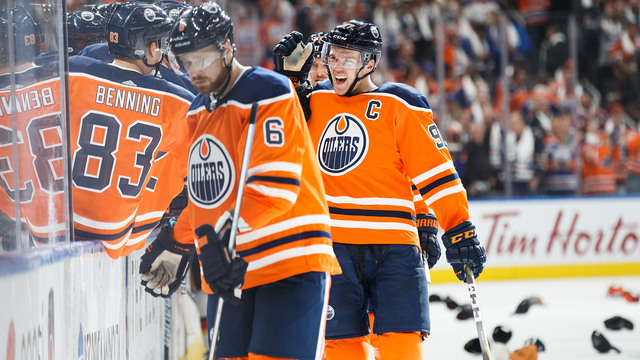 NHLers notch 4 hat tricks in season openers for 1st time in 100 years