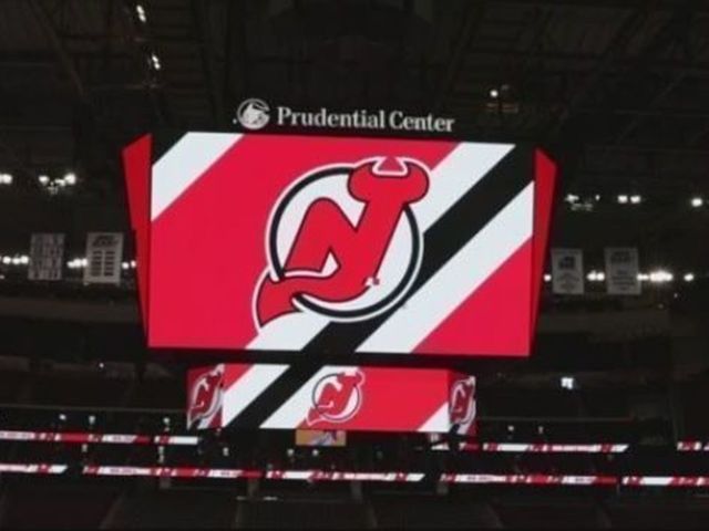 Devils boast world's biggest in-arena scoreboard