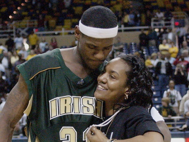 NBA Fans Are Moved To Read LeBron James Heartfelt Essay Paying Tribute 