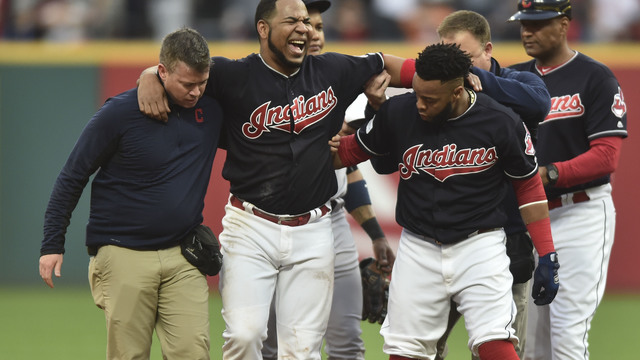 Encarnacion could return for ALDS after suffering ankle sprain
