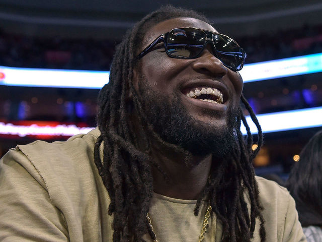 Watch: Eagles' Blount celebrates assisted 3-pointer
