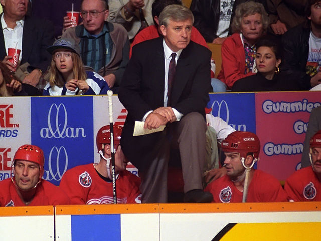 Look: Red Wings to wear Bryan Murray helmet decals vs. Sens