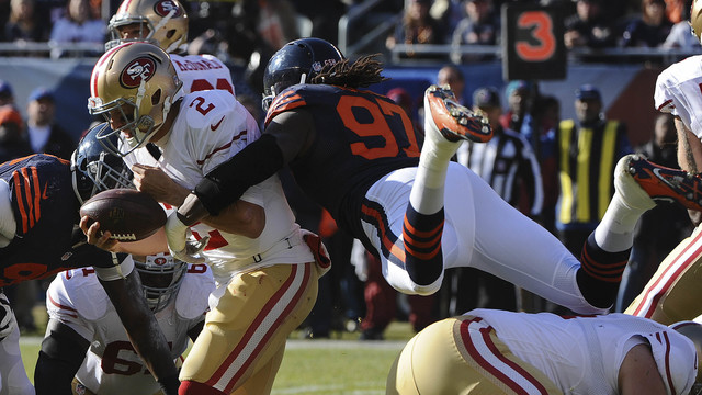 Report: Bears' Young done for season with triceps tear