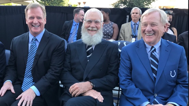 Watch: Letterman roasts Manning at statue ceremony