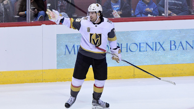 Watch: Neal buries game-winner for Golden Knights once again