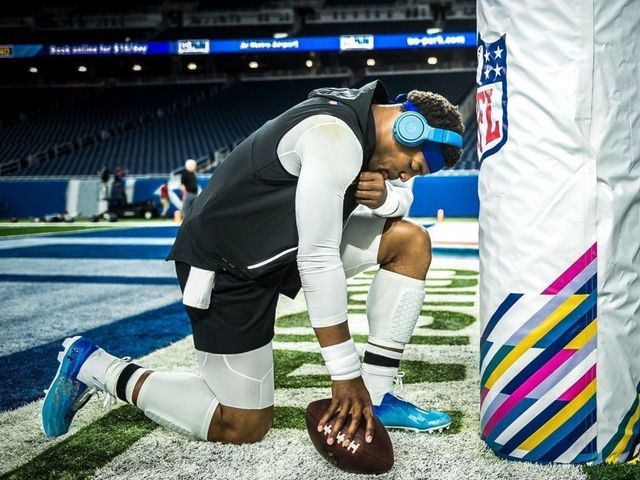 Look: Cam Newton wears 'Pray For Vegas' cleats