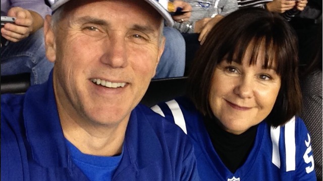 Mike Pence leaves Colts-49ers game after 23 players kneel during anthem