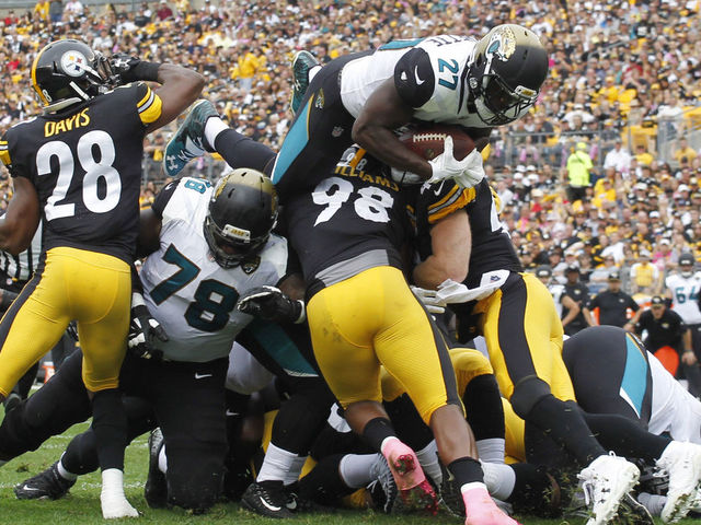 Watch: Fournette dives over pile from 4 yards out for TD